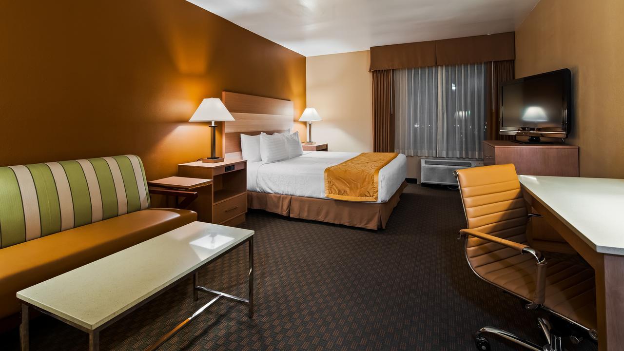 Best Western Of Long Beach Bagian luar foto