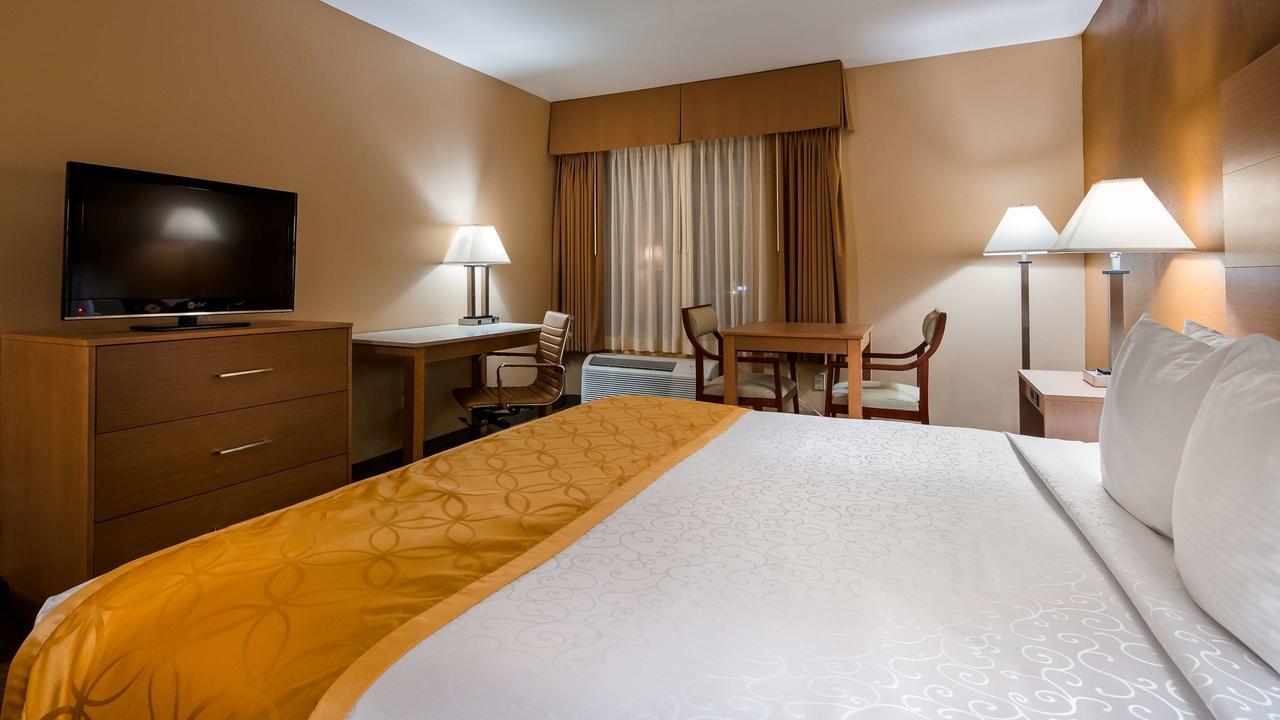 Best Western Of Long Beach Bagian luar foto