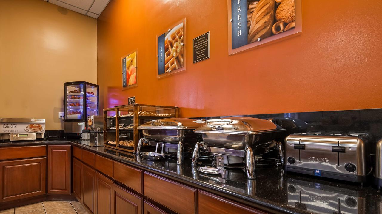 Best Western Of Long Beach Bagian luar foto