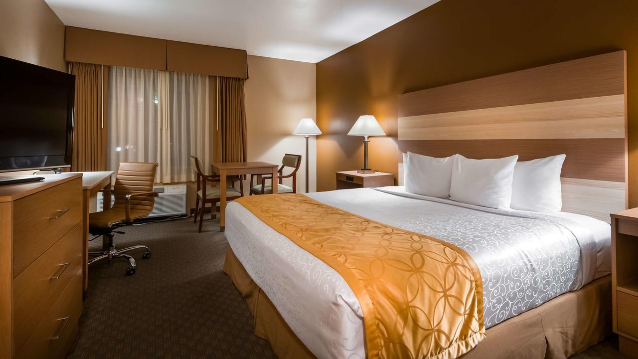 Best Western Of Long Beach Bagian luar foto