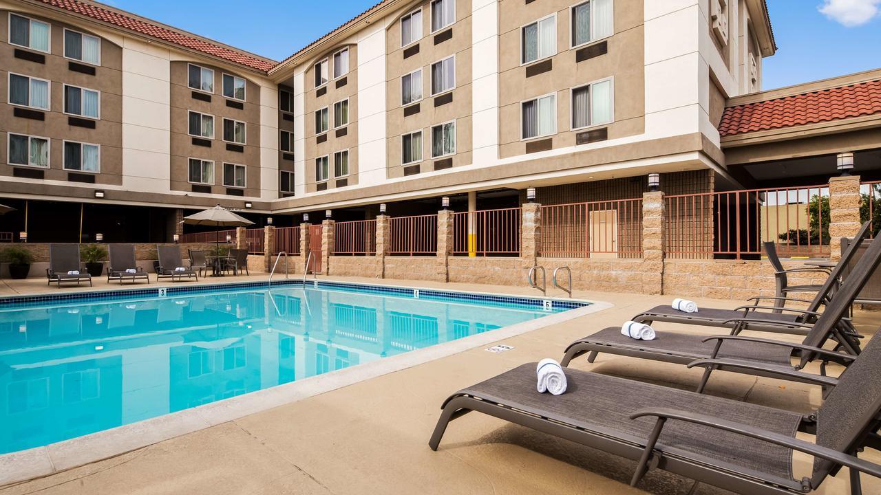 Best Western Of Long Beach Bagian luar foto