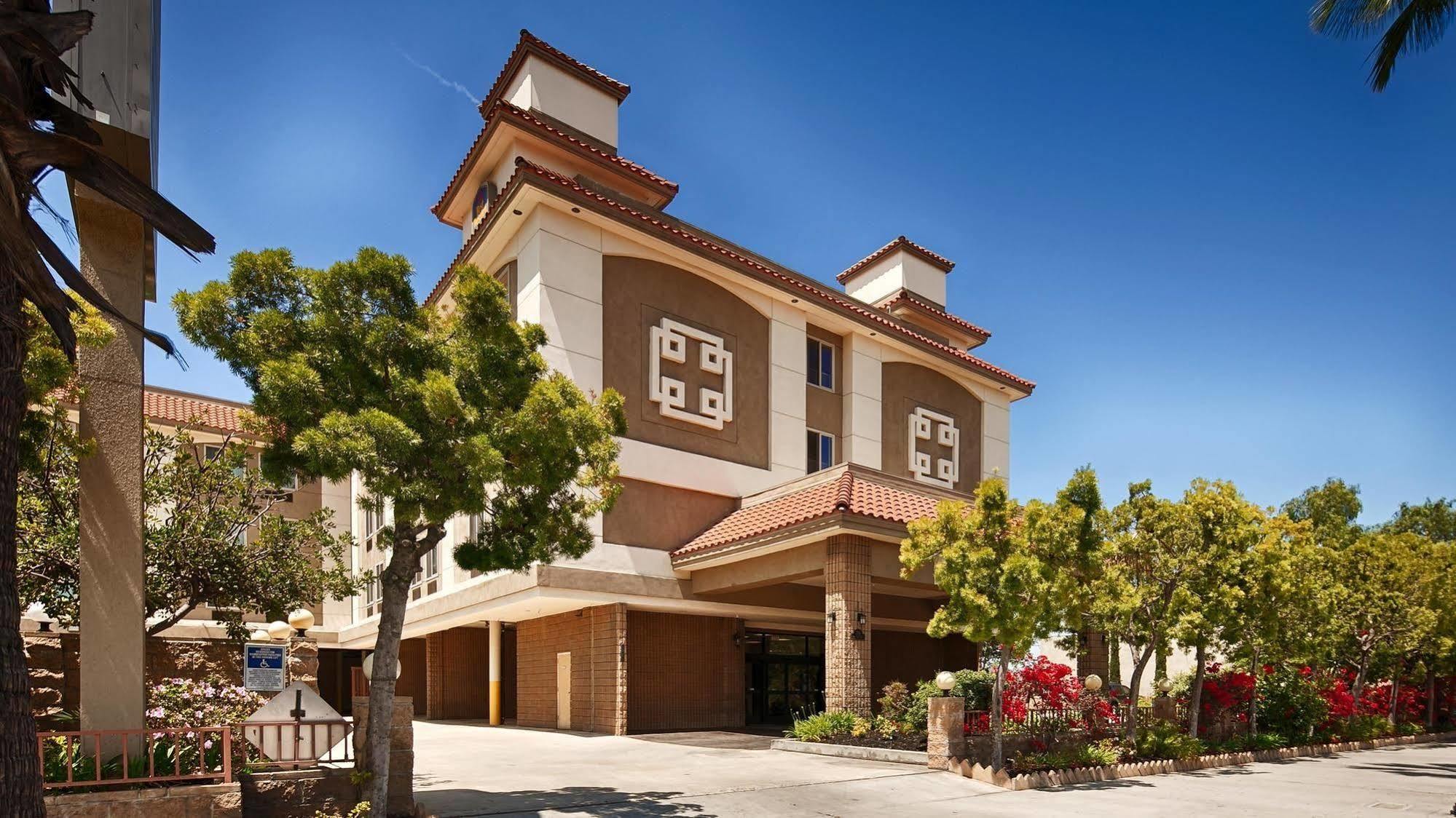 Best Western Of Long Beach Bagian luar foto