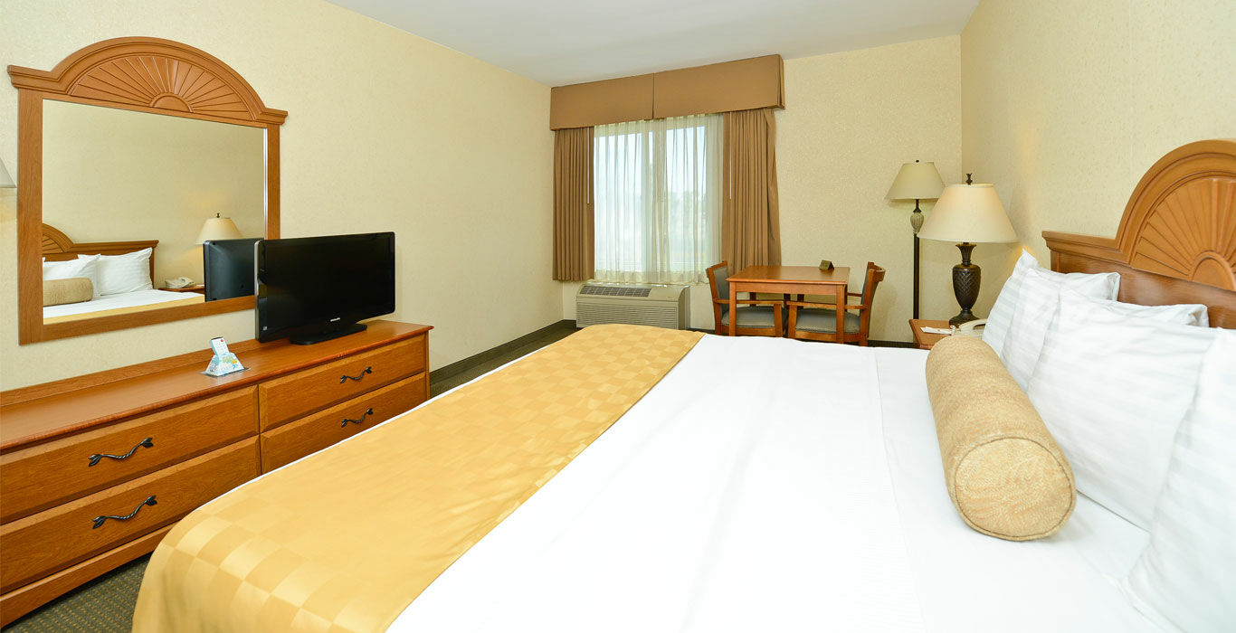 Best Western Of Long Beach Bagian luar foto