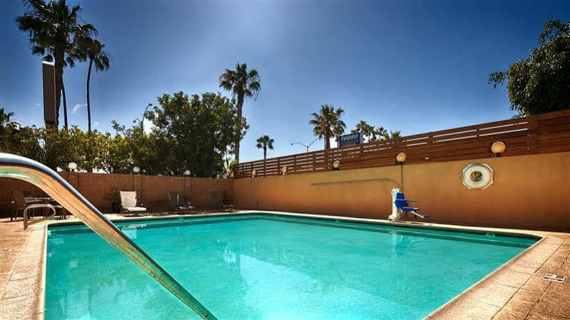 Best Western Of Long Beach Bagian luar foto