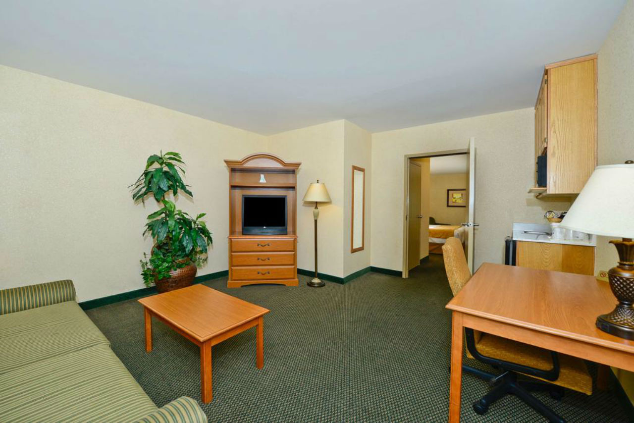 Best Western Of Long Beach Bagian luar foto
