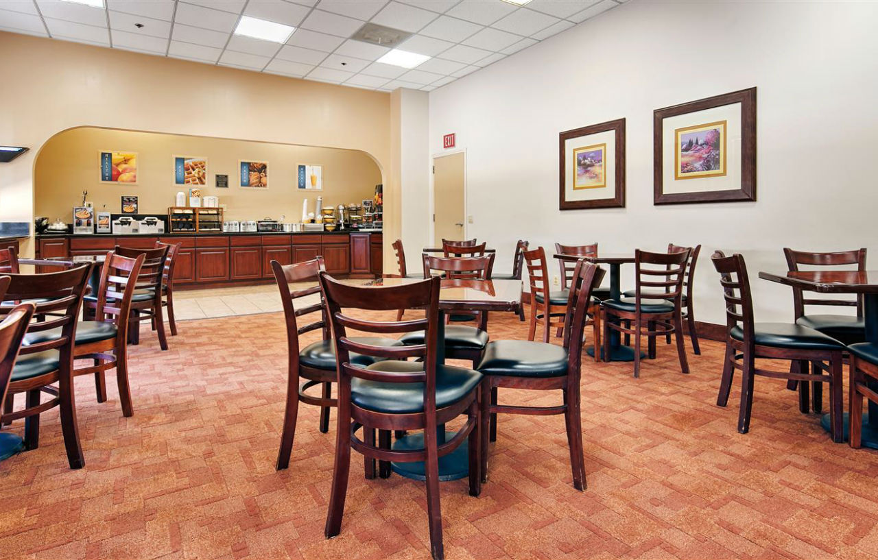 Best Western Of Long Beach Bagian luar foto